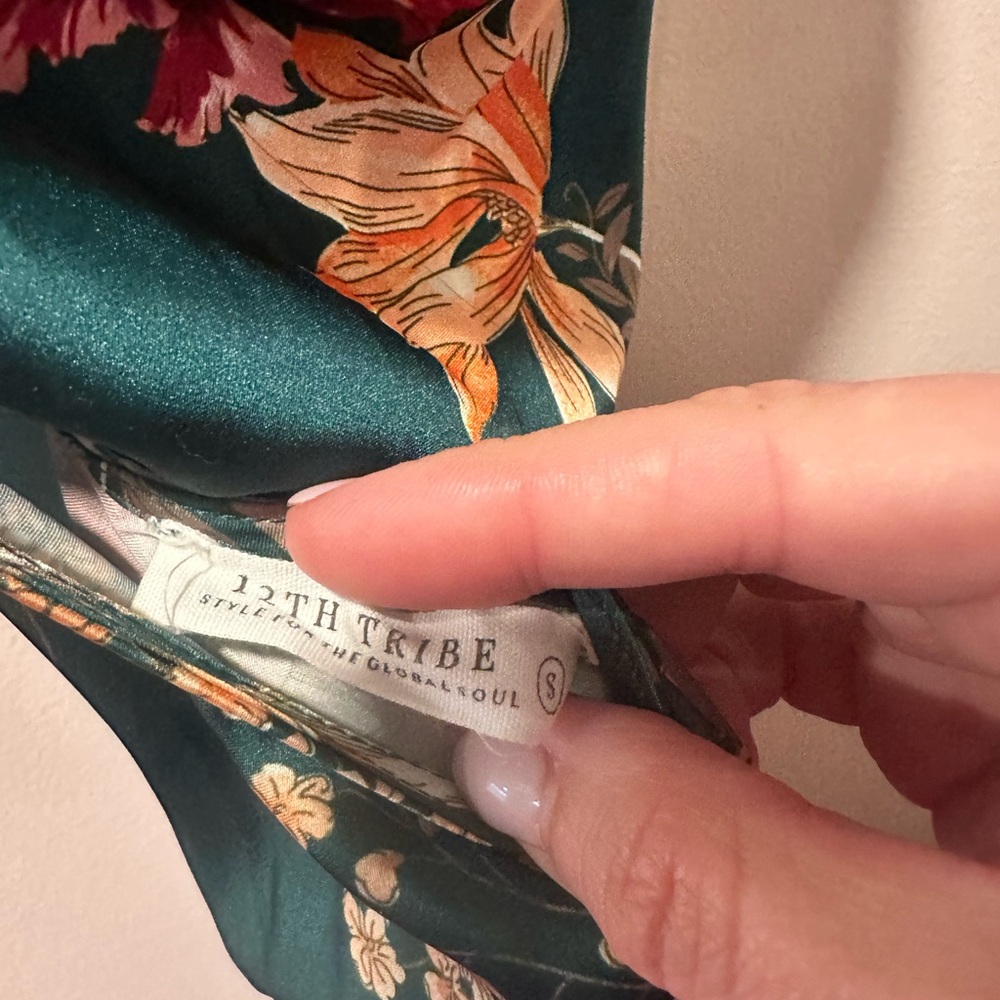 12TH TRIBE • Natalia Emerald Floral Cowl Neck Dress with Side Slit - Picture 6 of 6